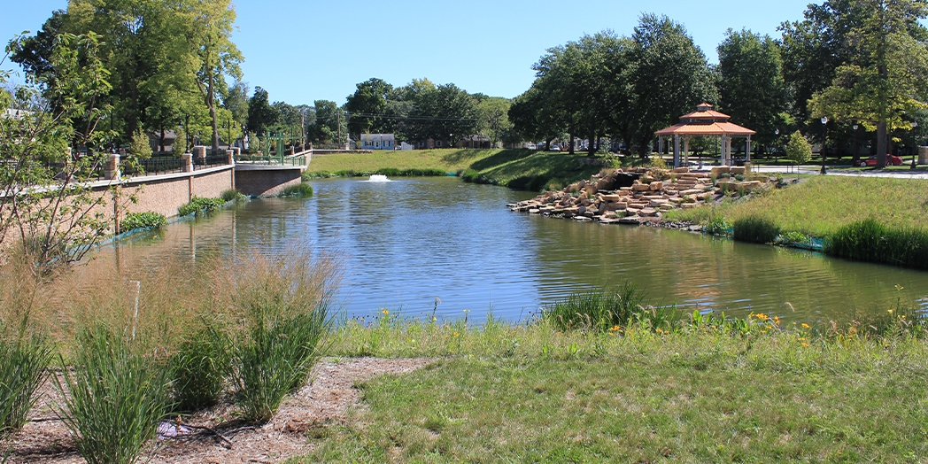 West Washington Retention Basin: Facing East