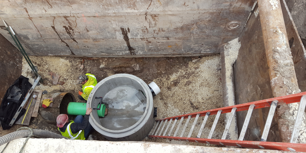 Fairmount Avenue sewer construction – manhole pit