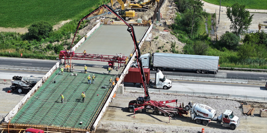 Bridge deck pour
