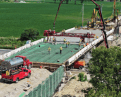 Bridge deck pour
