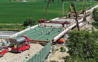 Bridge deck pour
