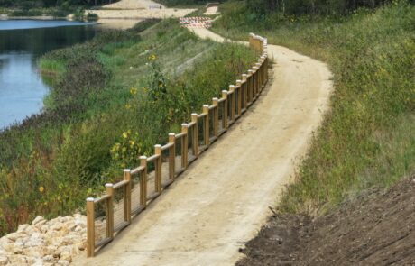 Crystal Lake Three Oaks walking trail